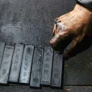 3 Days Huangshan Essence Tour: Yellow Mountain & Hongcun Village, Tunxi Old Street