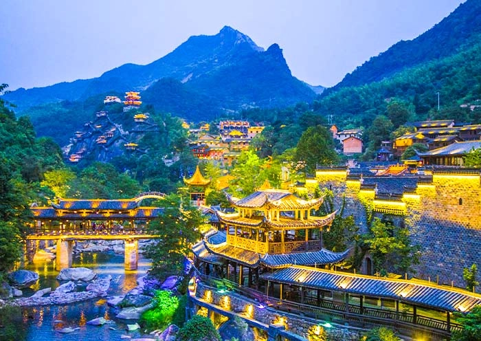 5 Days Wangxian Valley Tour: Cliffside Fairyland to Yellow Mountain’s Peaks